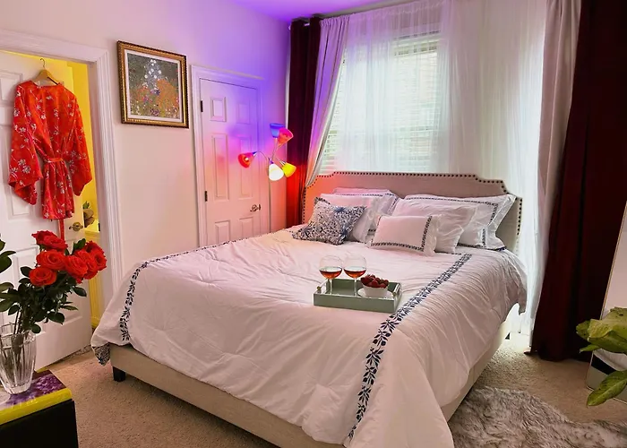 Casa vacanze Art Downtown Fulton Market Entire 3 Bedroom Sleep10 Private Garage Roof Ev Tesla
