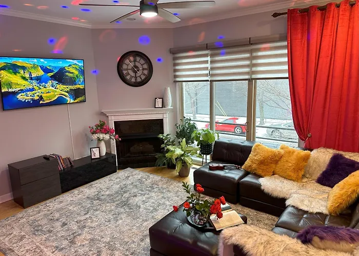 Art Downtown Fulton Market Entire 3 Bedroom Sleep10 Private Garage Roof Ev Tesla *
